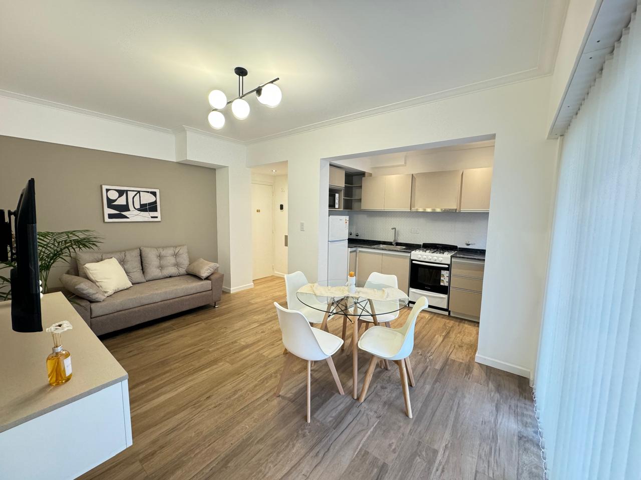 DEPARTAMENTO MAR DEL PLATA VERANO 2027 PARA HASTA 4 PERSONAS SANTA FE 1600 CENTRO